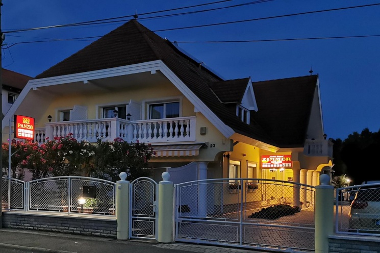 Balatonfüred Szilveszter 2025. Várjuk és köszöntsük együtt az új esztendőt a Gold Haus Panzióban****